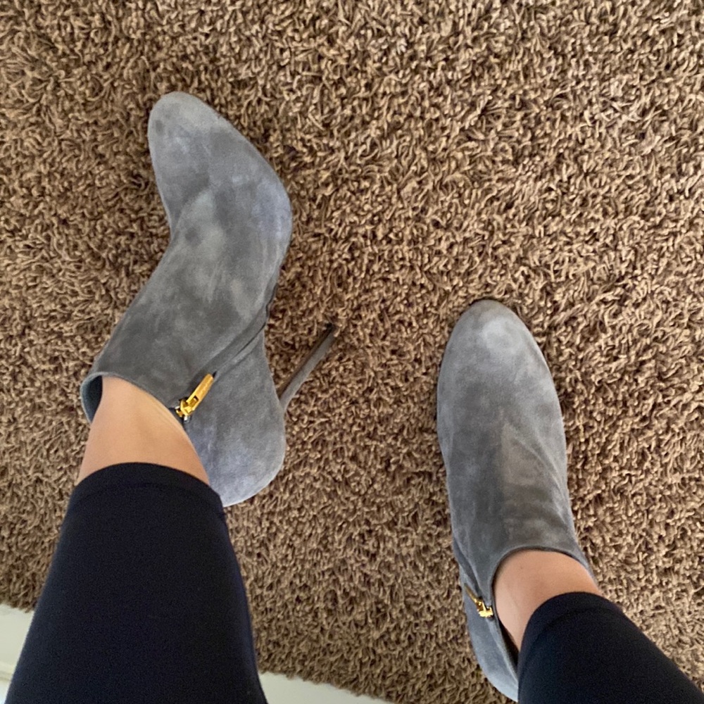 Sergio Rossi size 40 spike heal bootie